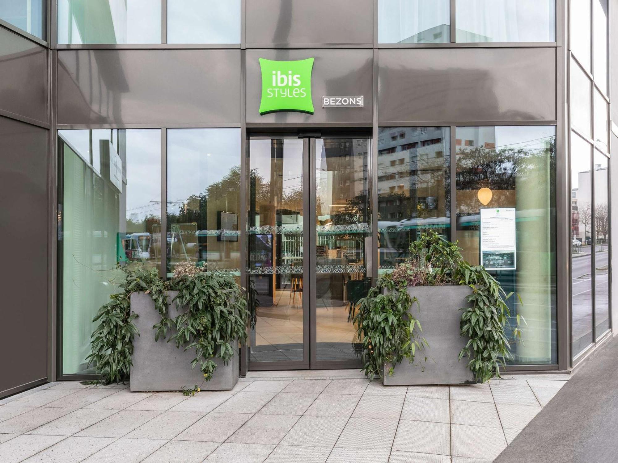 Hotel Ibis Styles Bezons Paris La Defense Zewnętrze zdjęcie